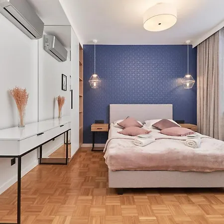 Apartment In The Heart Of Wroclaw By Renters Prestige Exterior photo
