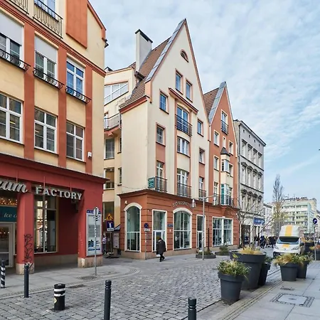 Apartment In The Heart Of Wroclaw By Renters Prestige Exterior photo