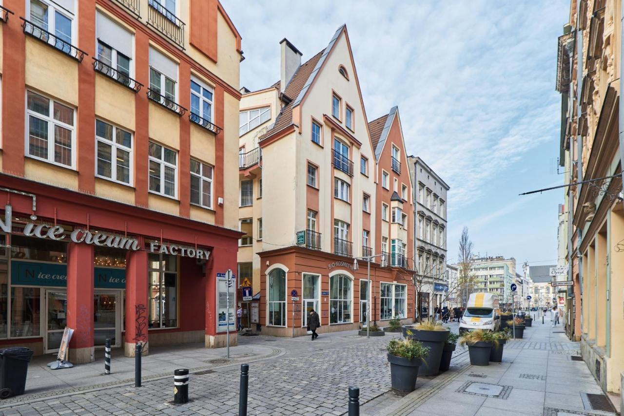 In The Heart Of By Renters Prestige