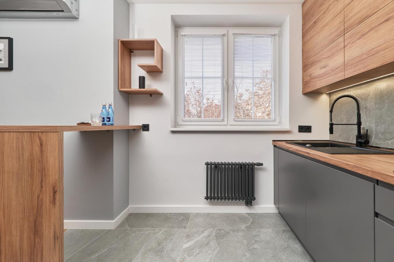 In The Heart Of By Renters Prestige Apartment Wroclaw