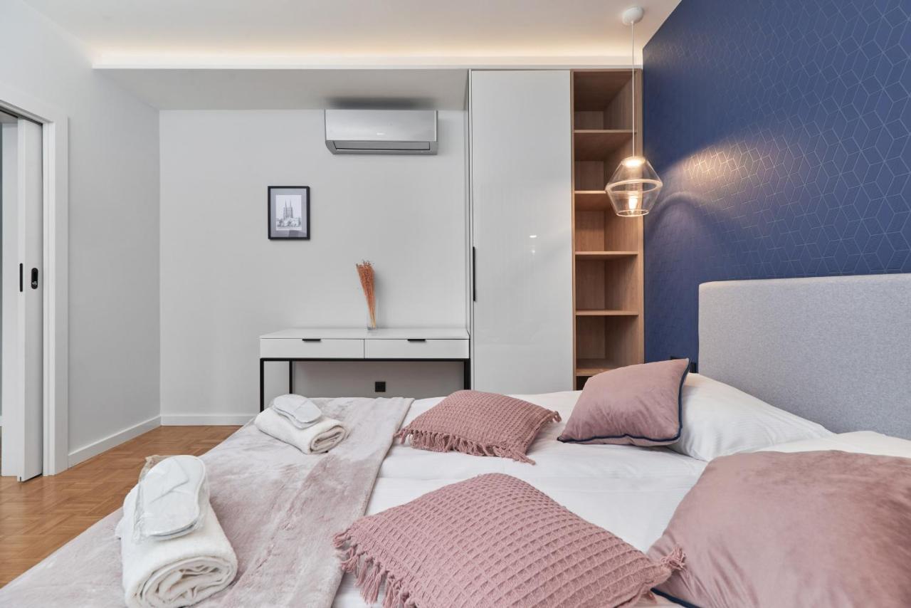 In The Heart Of By Renters Prestige Apartment Wroclaw