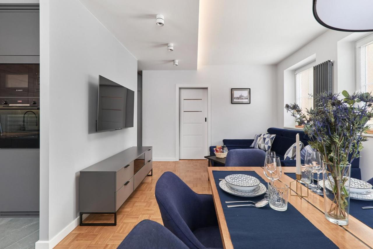 Apartment In The Heart Of By Renters Prestige *