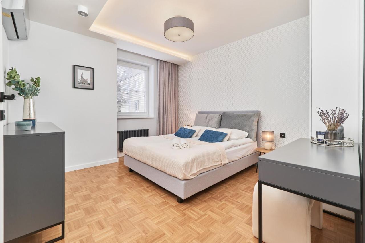 In The Heart Of By Renters Prestige *