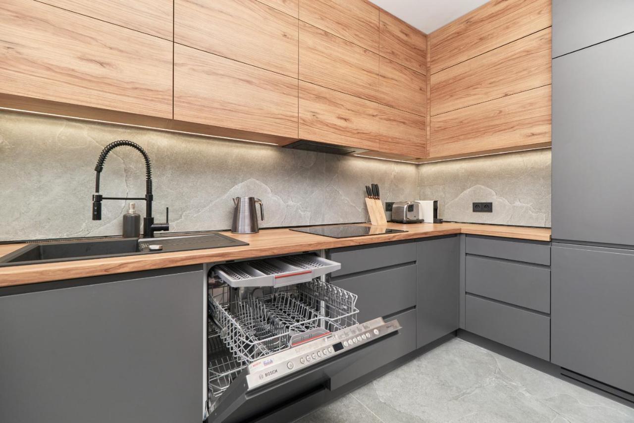 In The Heart Of By Renters Prestige Wroclaw